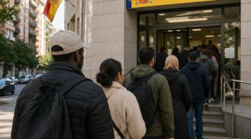 Espanya encara la fase final per a aprovar la regularització extraordinària d'immigrants